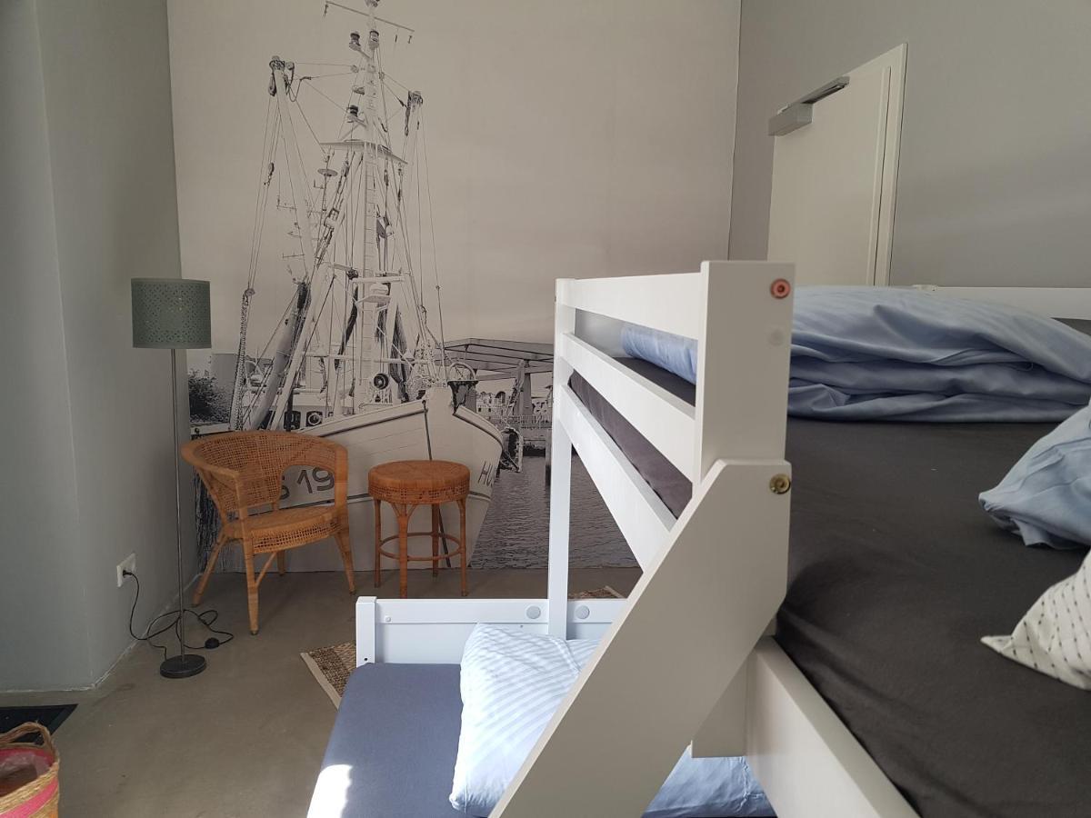 Sleeptide Hostel Husum  Exterior photo