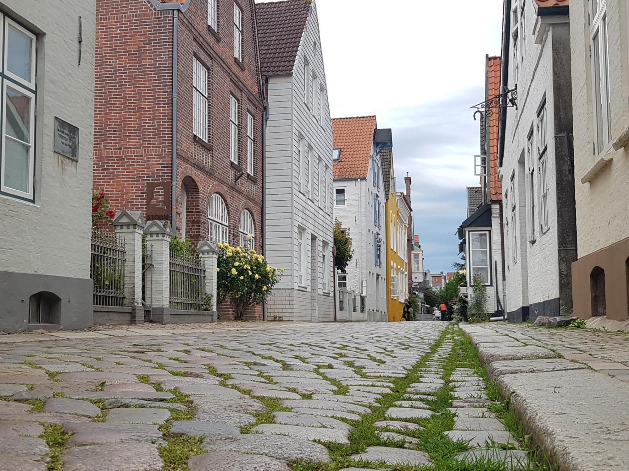 Sleeptide Hostel Husum  Exterior photo