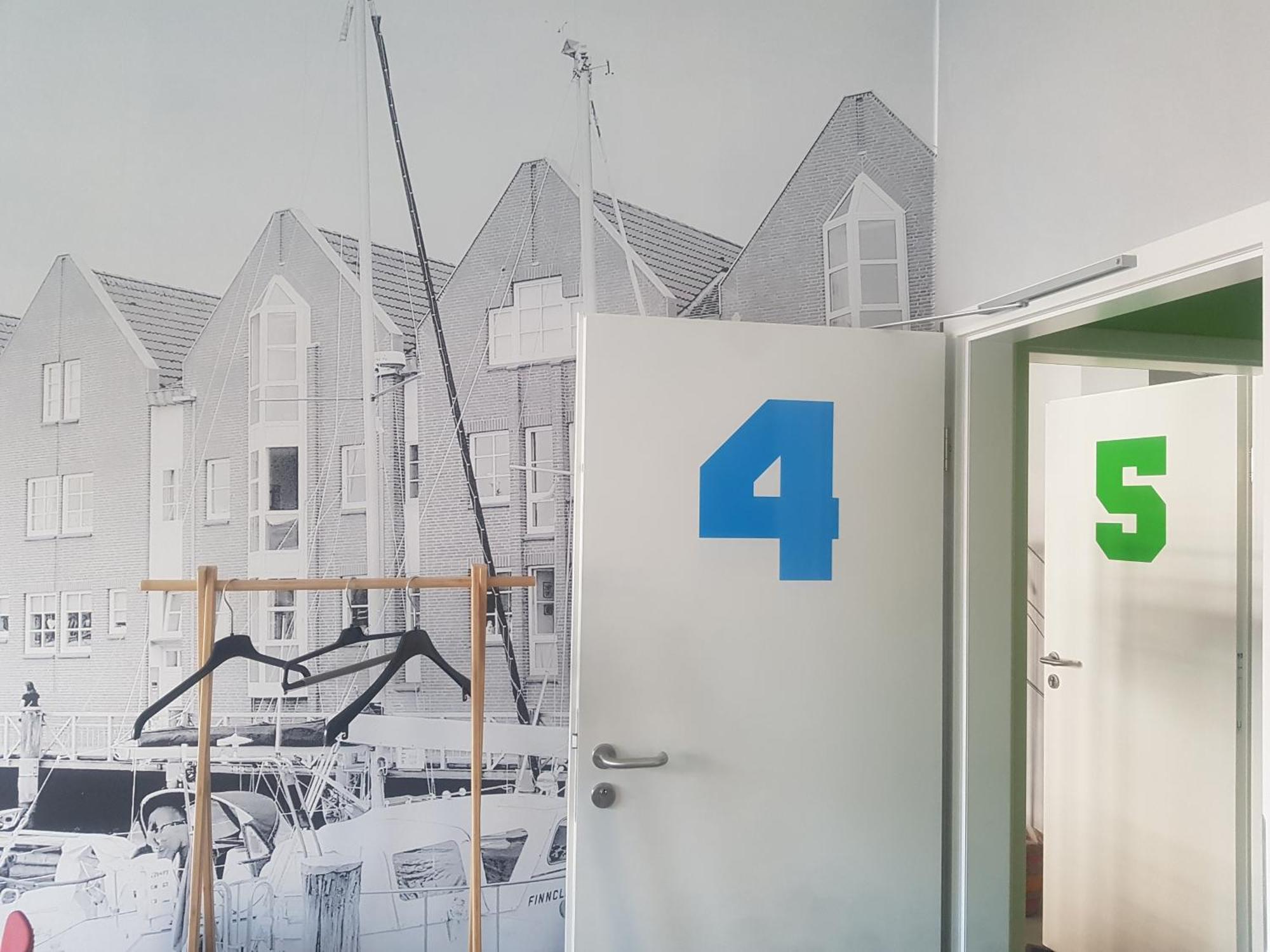 Sleeptide Hostel Husum  Exterior photo